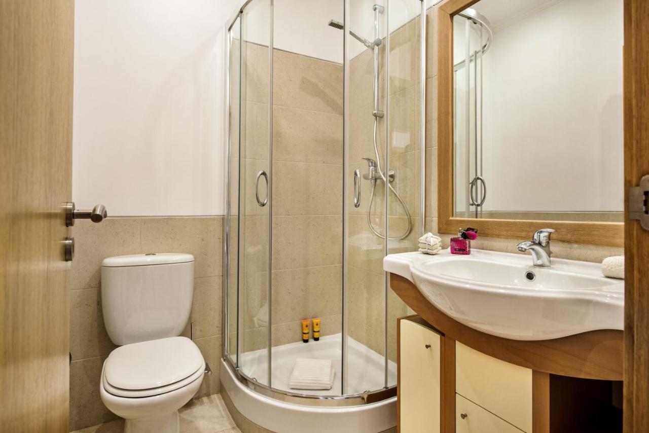 Modern And Spacious Two Bedroom Apartment Carvoeiro  Bagian luar foto
